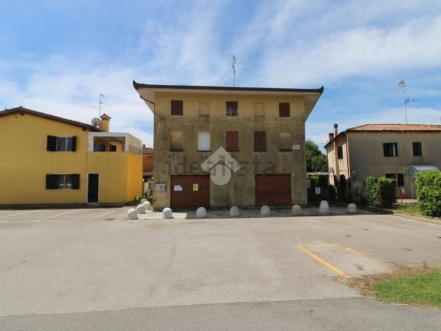 Villetta indipendente in vendita di 600 m² in Strada Nuova, 177