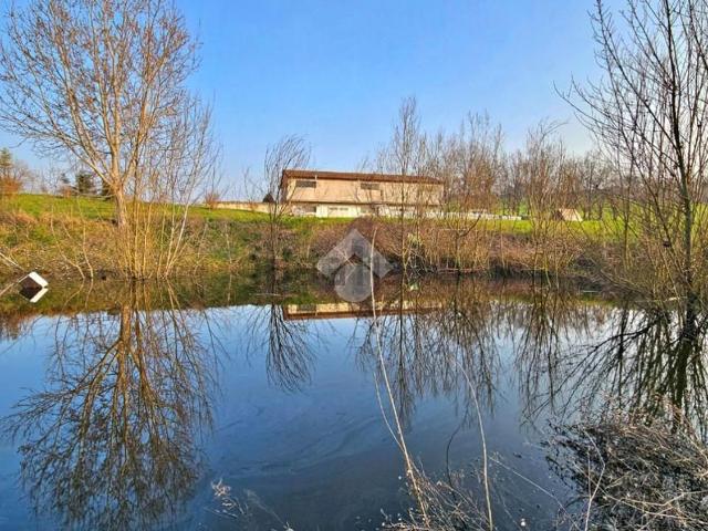 Villetta indipendente in vendita di 607 m² in Via Tassinara