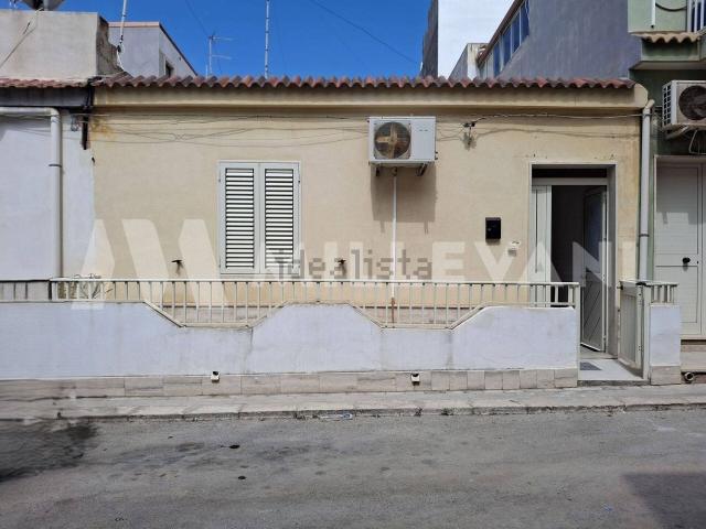 Villetta indipendente in vendita di 60 m² in Via Carlo Cattaneo, 122