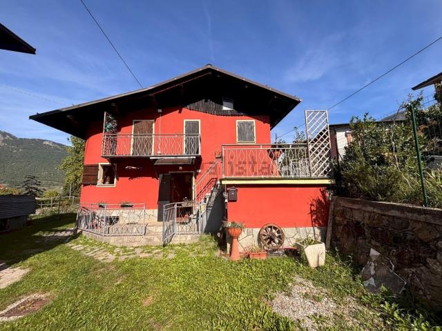 Villetta indipendente in vendita di 60 m² in Via della Chiesa