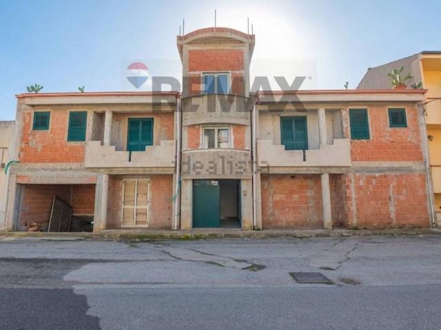 Villetta indipendente in vendita di 610 m²
