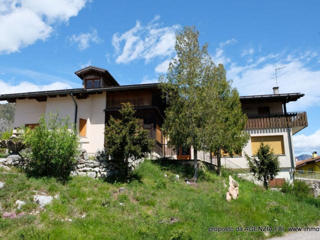 Villetta indipendente in vendita di 615 m²