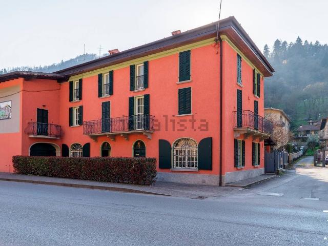 Villetta indipendente in vendita di 615 m² in Via T. Secchi, 72