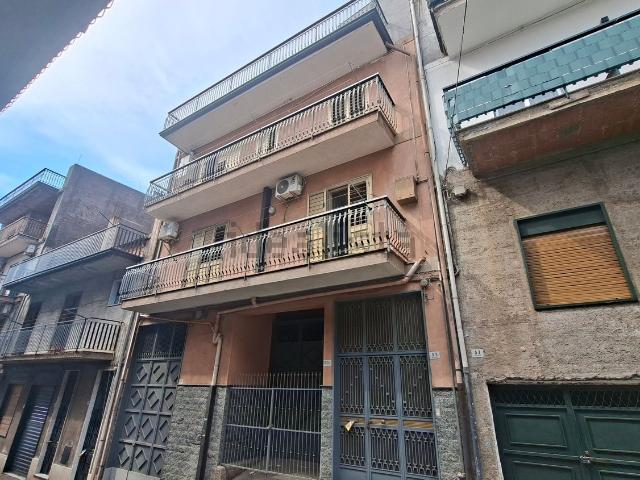 Villetta indipendente in vendita di 620 m² in Via Ancona