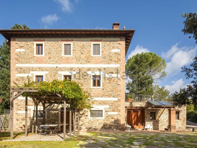 Villetta indipendente in vendita di 620 m² in Via di Tizzano, 8