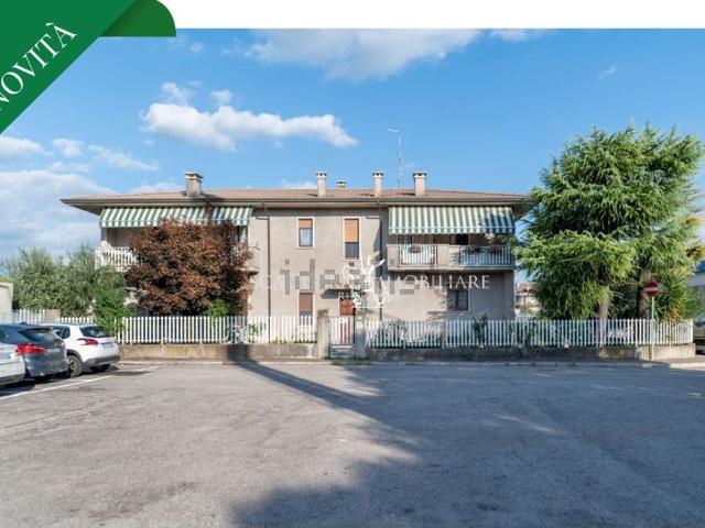 Villetta indipendente in vendita di 625 m² in Viale dell&apos Artigianato