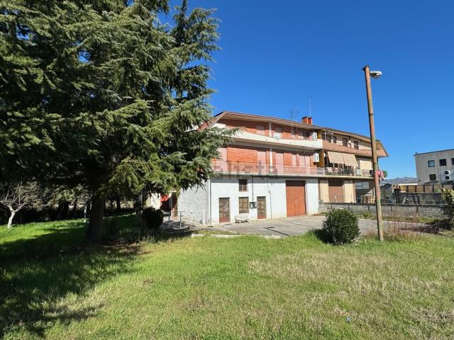 Villetta indipendente in vendita di 640 m² in Via Sardegna