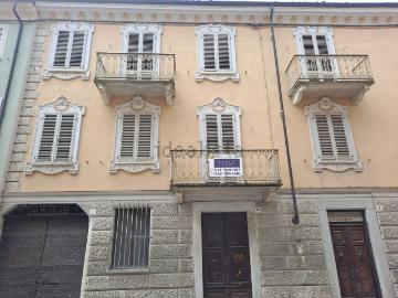 Villetta indipendente in vendita di 640 m² in Via Roma, 6