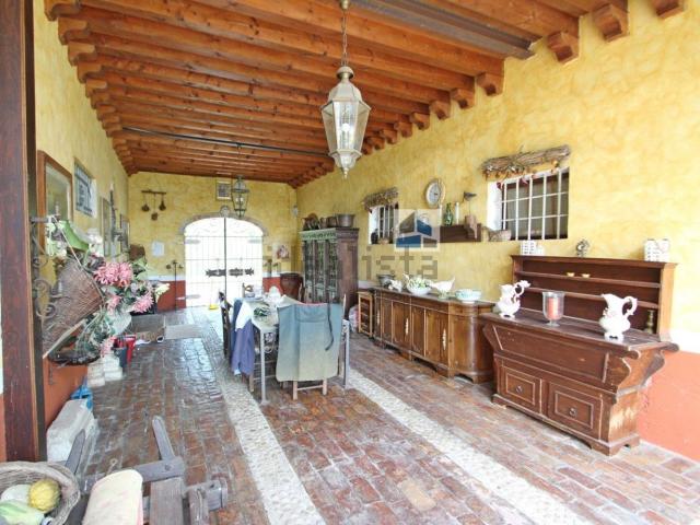 Villetta indipendente in vendita di 643 m²