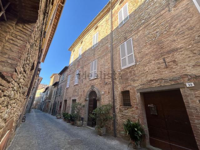 Villetta indipendente in vendita di 650 m²