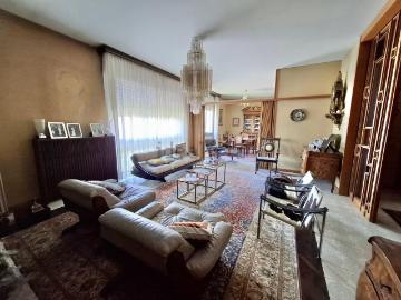 Villetta indipendente in vendita di 650 m² in Via Tevere