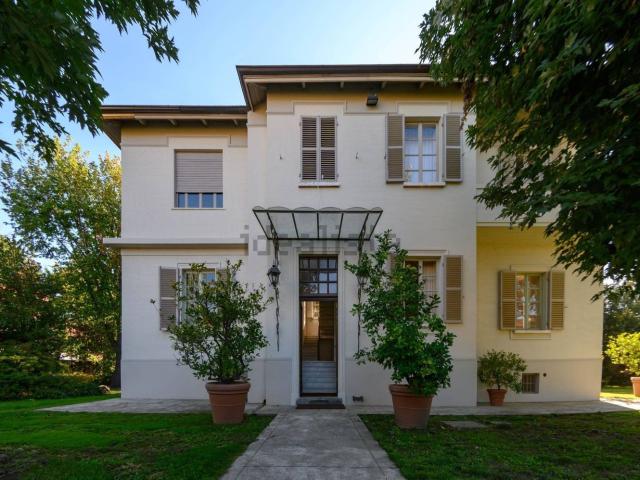 Villetta indipendente in vendita di 650 m² in Via Trieste, 12