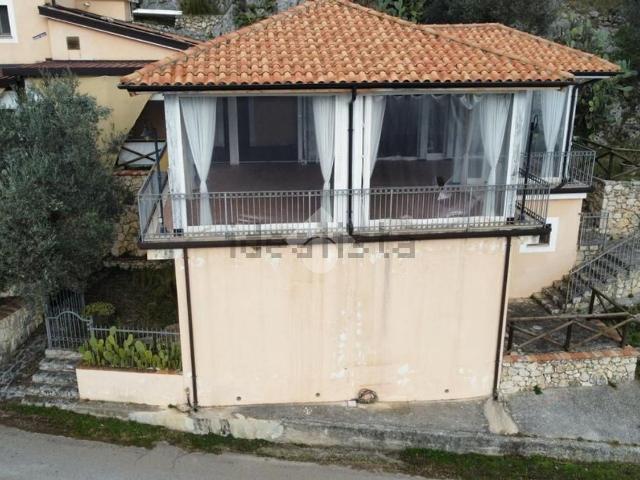 Villetta indipendente in vendita di 650 m² in Strada Comunale le Noci
