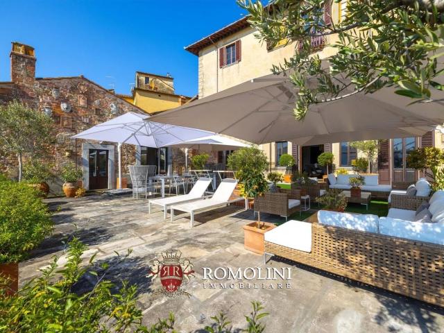 Villetta indipendente in vendita di 657 m²