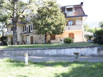 Villetta indipendente in vendita di 658 m² in Via Valle di Fionda, 11