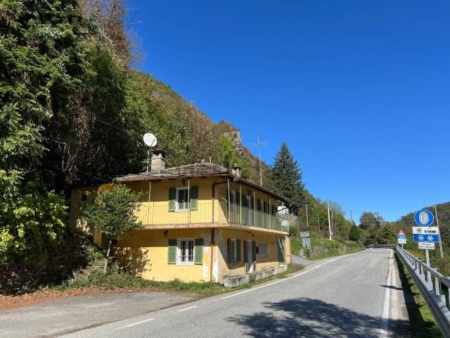 Villetta indipendente in vendita di 65 m² in Via Cave, 126
