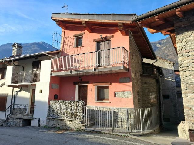 Villetta indipendente in vendita di 66 m² in Frazione Plout, 19
