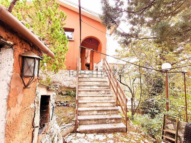 Villetta indipendente in vendita di 66 m² in Via Colle Ceraso