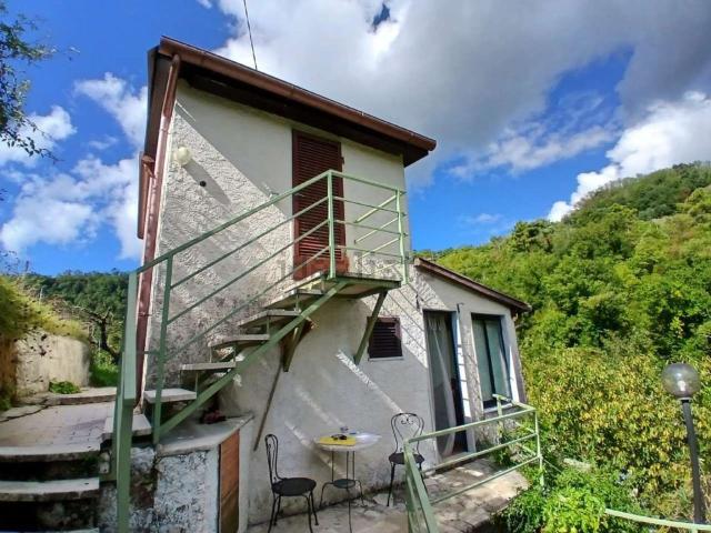 Villetta indipendente in vendita di 66 m² in Via Sorgnano