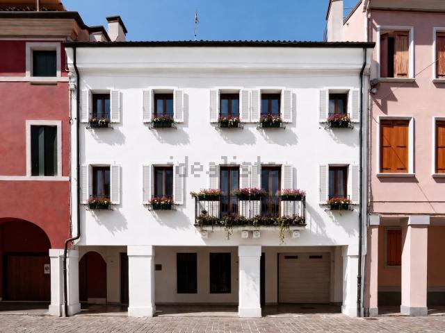 Villetta indipendente in vendita di 670 m²
