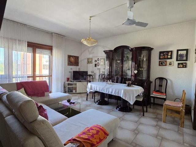 Villetta indipendente in vendita di 670 m² in Viale Cesare Battisti, 42