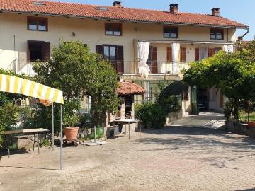 Villetta indipendente in vendita di 680 m² in Via A. Gramsci, 6