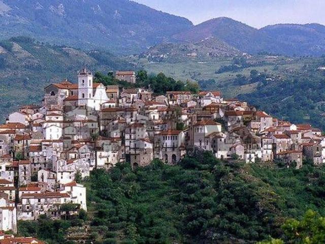 Villetta indipendente in vendita di 700 m²