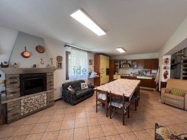 Villetta indipendente in vendita di 700 m²