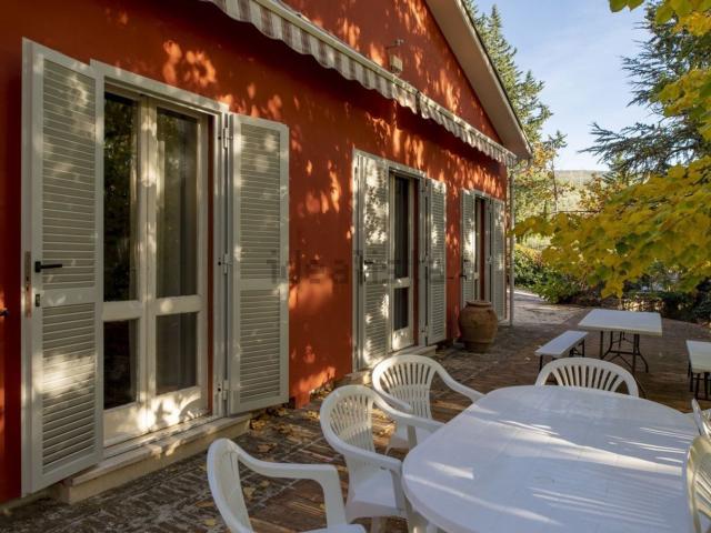 Villetta indipendente in vendita di 700 m²