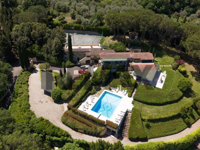 Villetta indipendente in vendita di 700 m²