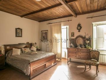 Villetta indipendente in vendita di 700 m²