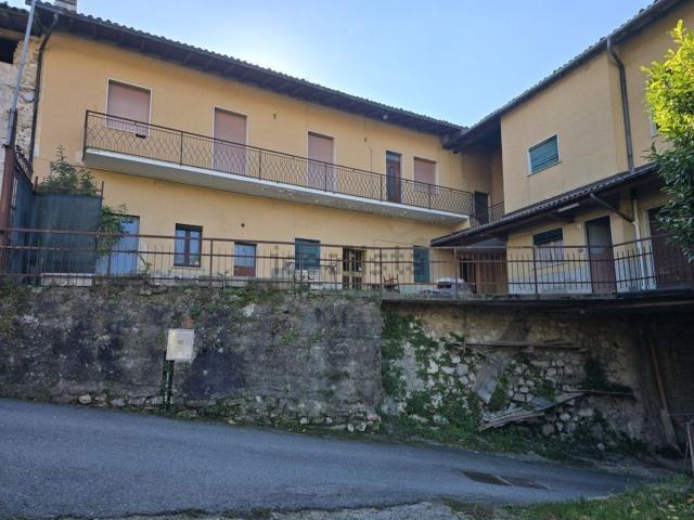 Villetta indipendente in vendita di 700 m² in Via Caschino