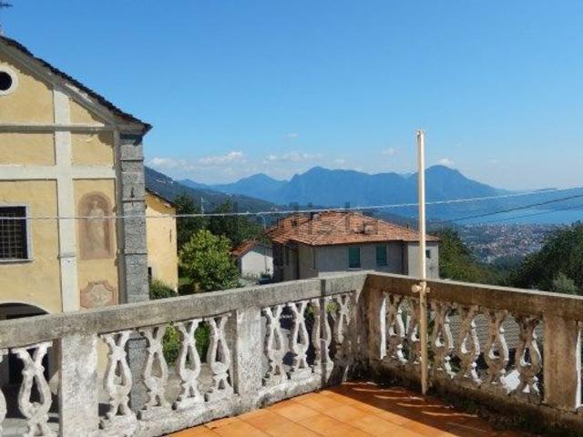 Villetta indipendente in vendita di 700 m² in Via Al Sasso