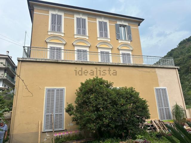 Villetta indipendente in vendita di 700 m² in Via Provinciale, 25