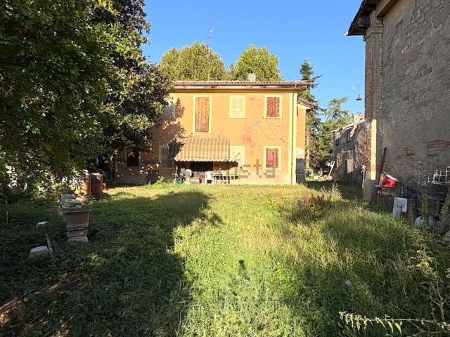 Villetta indipendente in vendita di 700 m² in Corso Martiri, 8