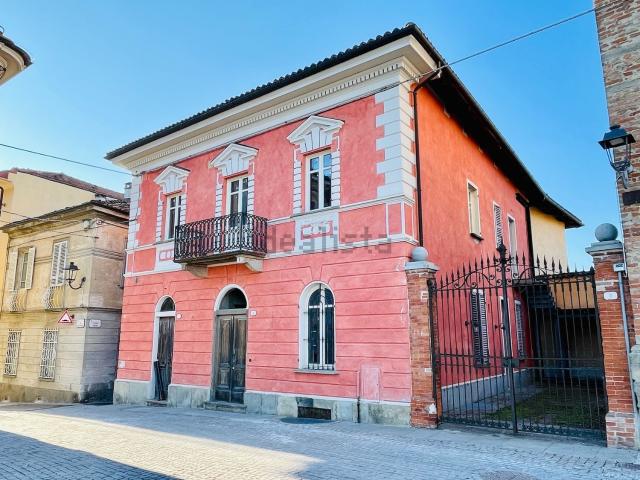 Villetta indipendente in vendita di 700 m² in Piazza Castello, 1