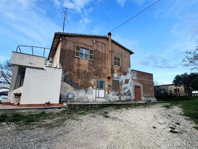 Villetta indipendente in vendita di 70 m² in Strada Cerquabella