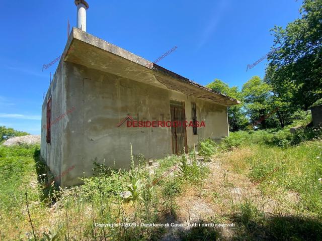 Villetta indipendente in vendita di 70 m² in Strada Provinciale Montalbanese