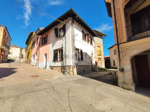 Villetta indipendente in vendita di 70 m² in Via 5 Martiri, 39