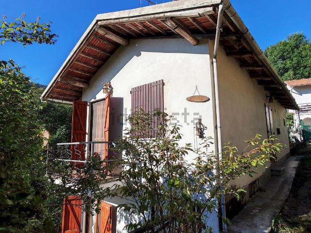 Villetta indipendente in vendita di 70 m² in Via Borgata Ostana, 7