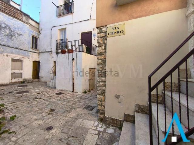 Villetta indipendente in vendita di 70 m² in Via Cipro, 64