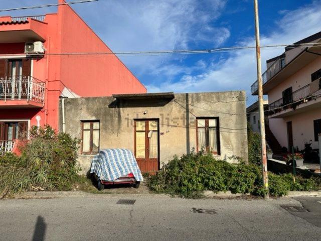 Villetta indipendente in vendita di 70 m² in Via Luigi Fulci, 69