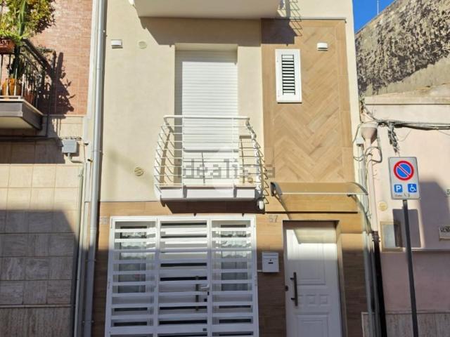 Villetta indipendente in vendita di 70 m² in Via Montebello, 57