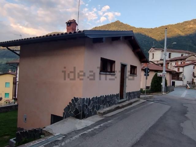Villetta indipendente in vendita di 70 m² in Via Roma, 27