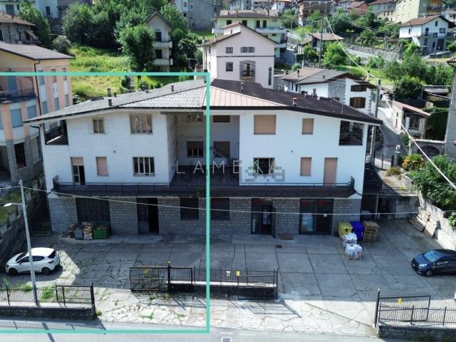 Villetta indipendente in vendita di 714 m² in Via Dante Alighieri