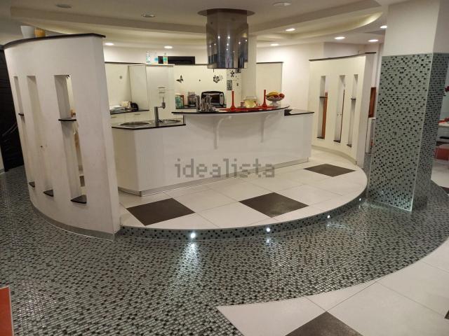 Villetta indipendente in vendita di 720 m² in Via Michele Mallozzi, 47