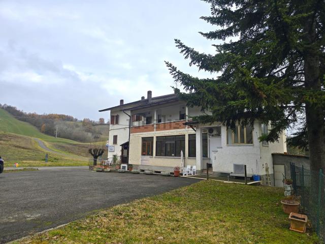 Villetta indipendente in vendita di 720 m² in Via Mulini Valle del Tresinaro, 71