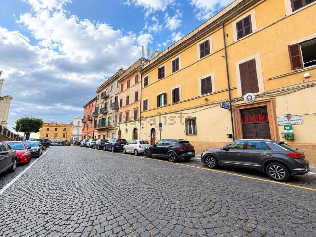 Villetta indipendente in vendita di 721 m² in Piazza Vittorio Veneto, 10