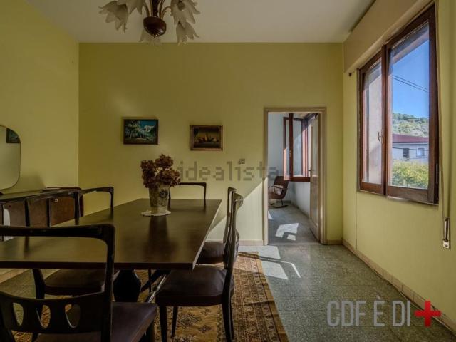 Villetta indipendente in vendita di 77 m² in Via Cicolana