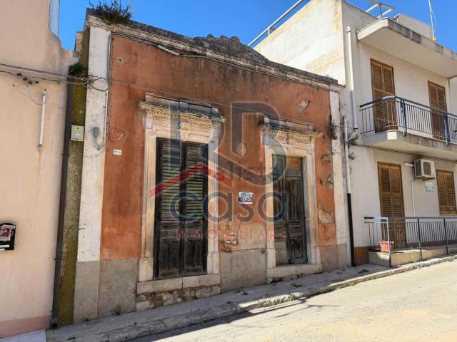Villetta indipendente in vendita di 77 m² in Via Martiri D&apos Ungheria
